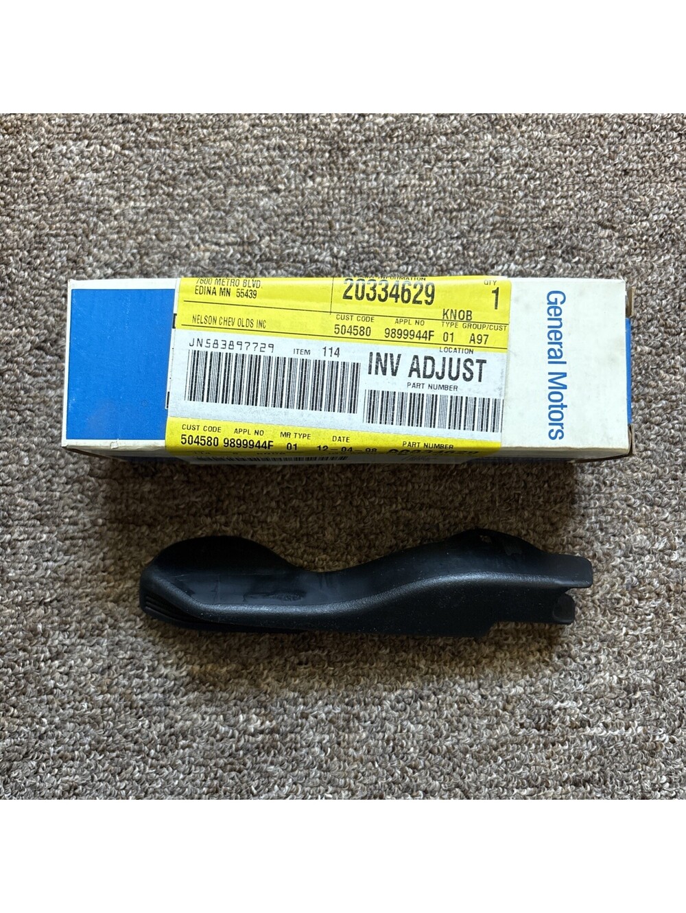 NOS GM 1982-1992 FIREBIRD TRANS AM DRIVER SEAT RECLINER LEVER KNOB 20334629